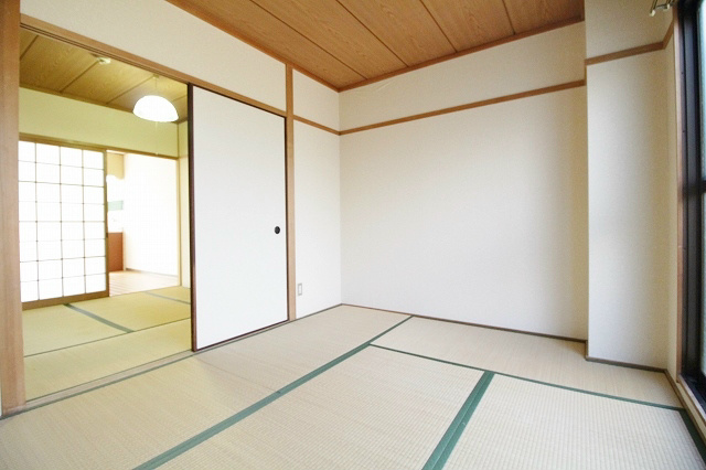 コーポ吉野屋 和室