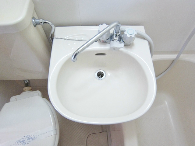 三研ＢＬＤロイヤル本館 洗面台