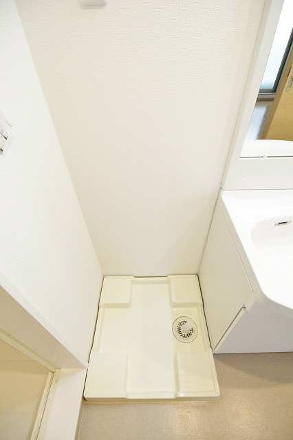 Ｆメゾン東加賀屋Ⅱ番館  室内洗濯板