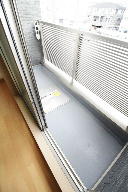 Ｆメゾン東加賀屋Ⅰ番館 ベランダ