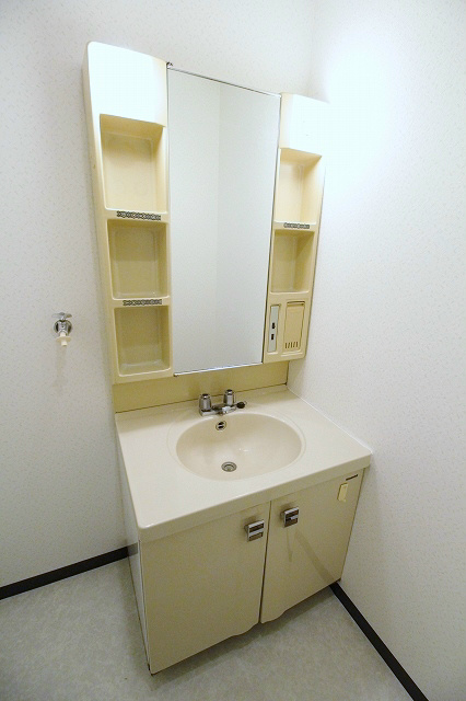 エレガンス中加賀屋 洗面化粧台