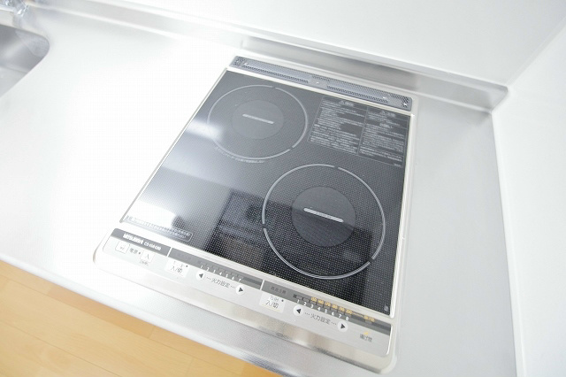 Fメゾン西加賀屋Ⅲ番館  ＩＨコンロ