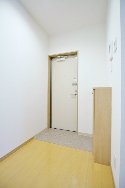 Fメゾン西加賀屋Ⅱ番館 玄関