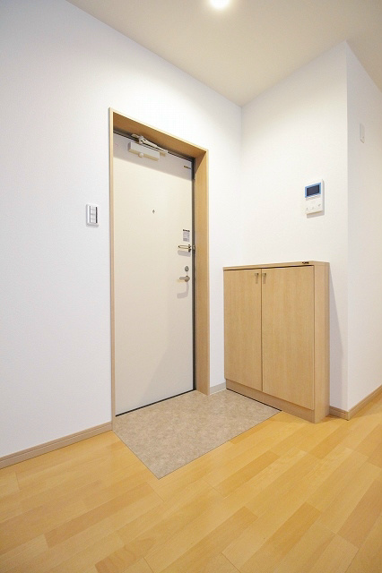 Fメゾン西加賀屋Ⅱ番館 玄関