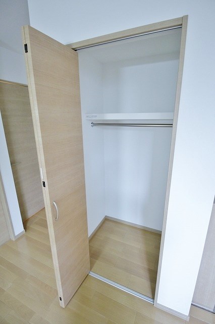 F maison SQUAREⅠ番館 クローゼット