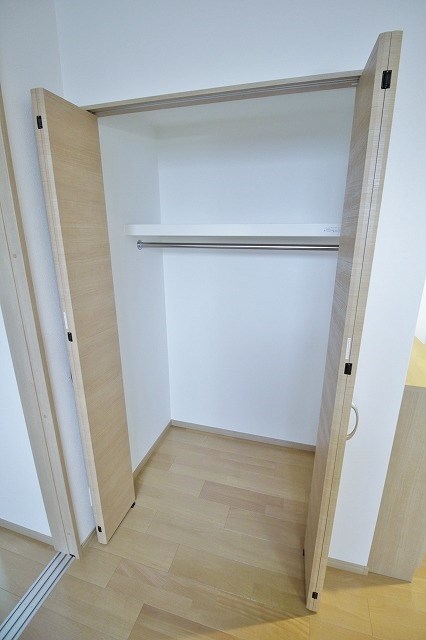 F maison SQUAREⅡ番館 クローゼット