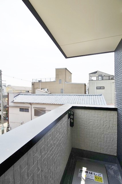 F maison Largo ベランダ