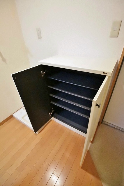 ＭＴハイツ シューズBOX