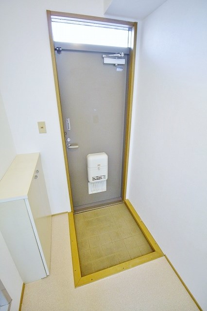 アネックス加賀屋 玄関