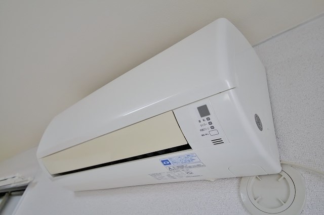 大阪府大阪市住之江区西加賀屋３丁目 エアコン