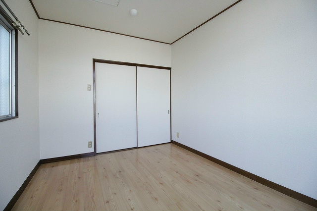 坂本マンション 洋室