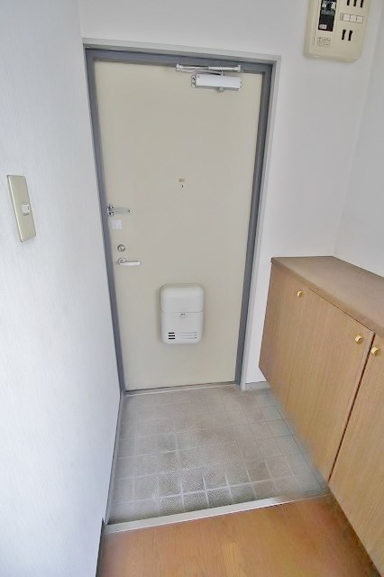 サクセスビル 玄関