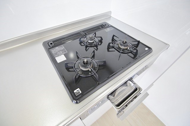 アノパーク加賀屋 ３口システムキッチン