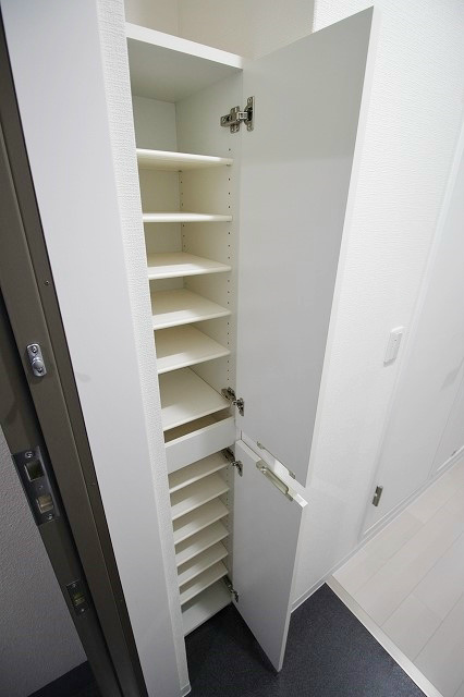 エムズコート玉出 シューズボックス