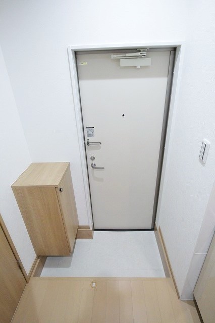 アッシュメゾン北加賀屋 玄関