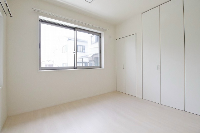 ロイヤルヒルズ住之江 ベッドルーム