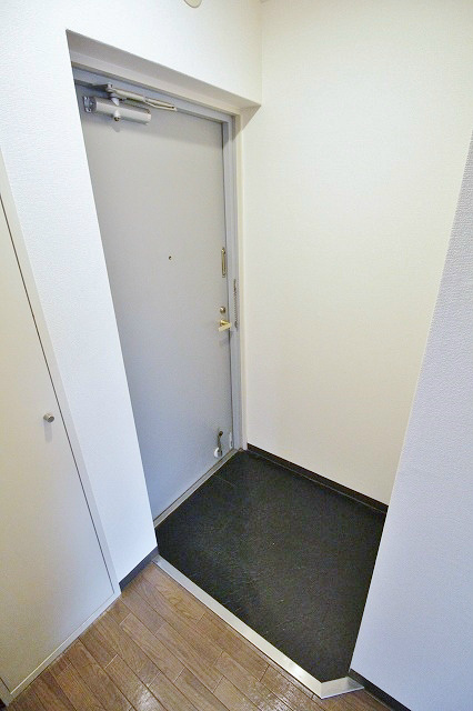 アクシスコート住之江 玄関