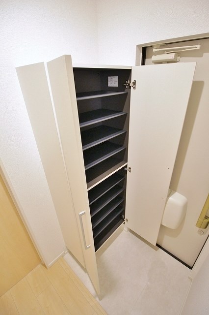 アマポーラ清江 シューズボックス