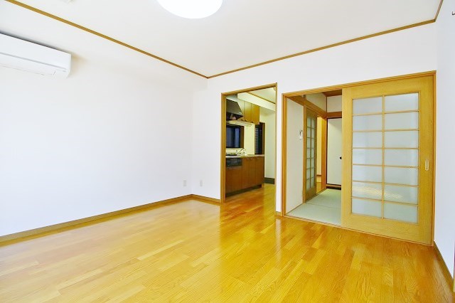 ＯＢＡ住吉川 リビング