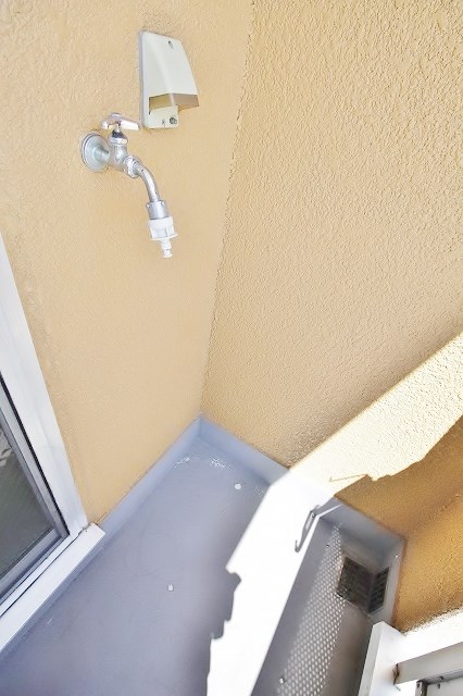 アエラ 室外洗濯機置場