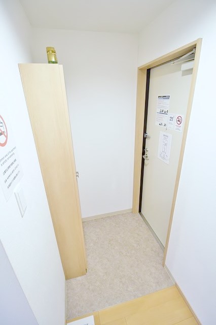 FDS　BIJOU SUITES 玄関