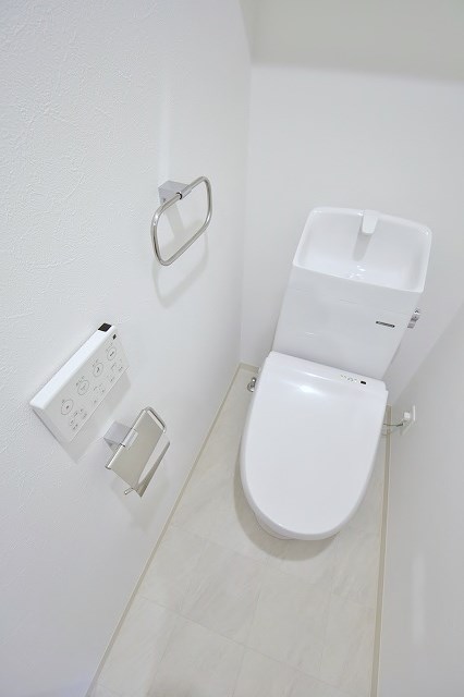 オルフェアメゾン南加賀屋 トイレ