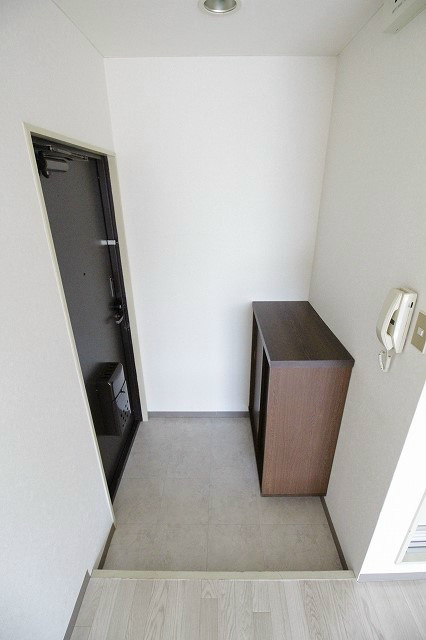エステート平和 玄関