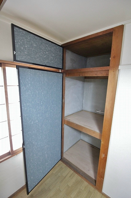 住ノ江ハイツ 収納