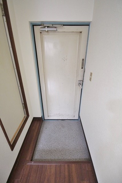 サンハイツ南加賀屋 玄関