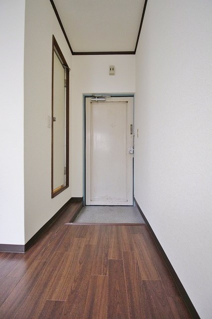 サンハイツ南加賀屋 玄関