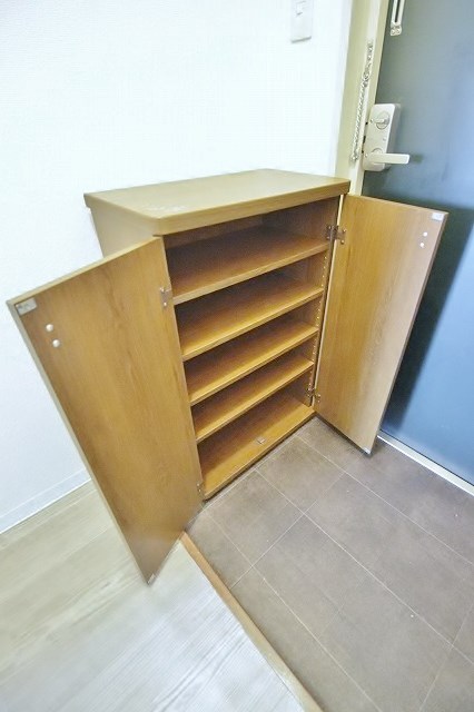 アレマーナ北加賀屋 シューズボックス